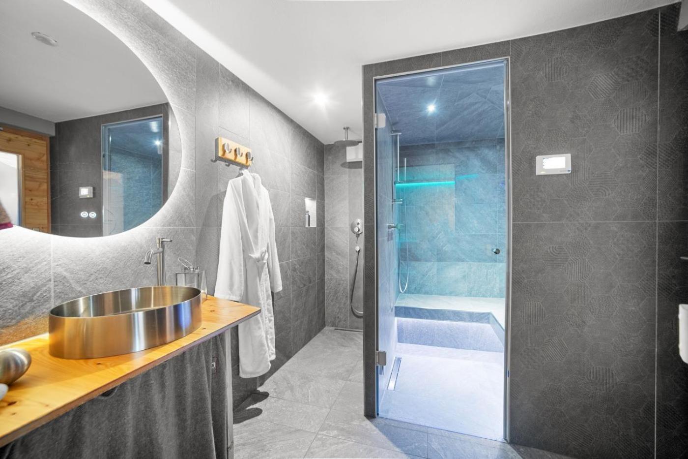 Chalet Diognysos B&B, Boutique Hotel & Wellness Crans-Montana Eksteriør bilde